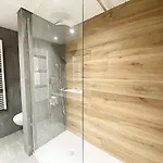 E405 - 42m2 Alpenschick Mit Balkon, Ausblick, Pool Apartmán Svatý Mořic