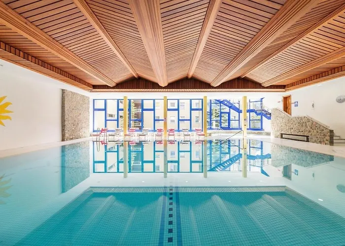 42m2 Alpenschick Mit Balkon, Ausblick, Pool - E405 아파트