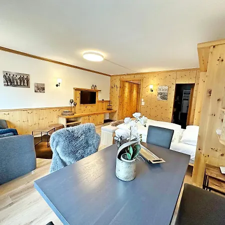 42m2 Alpenschick Mit Balkon, Ausblick, Pool - E405 アパート